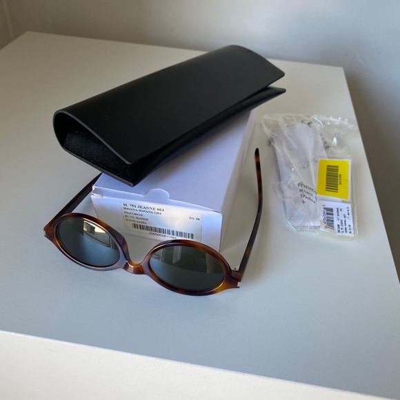 Saint Laurent Eyewear Jeanne sunglasses main image 7